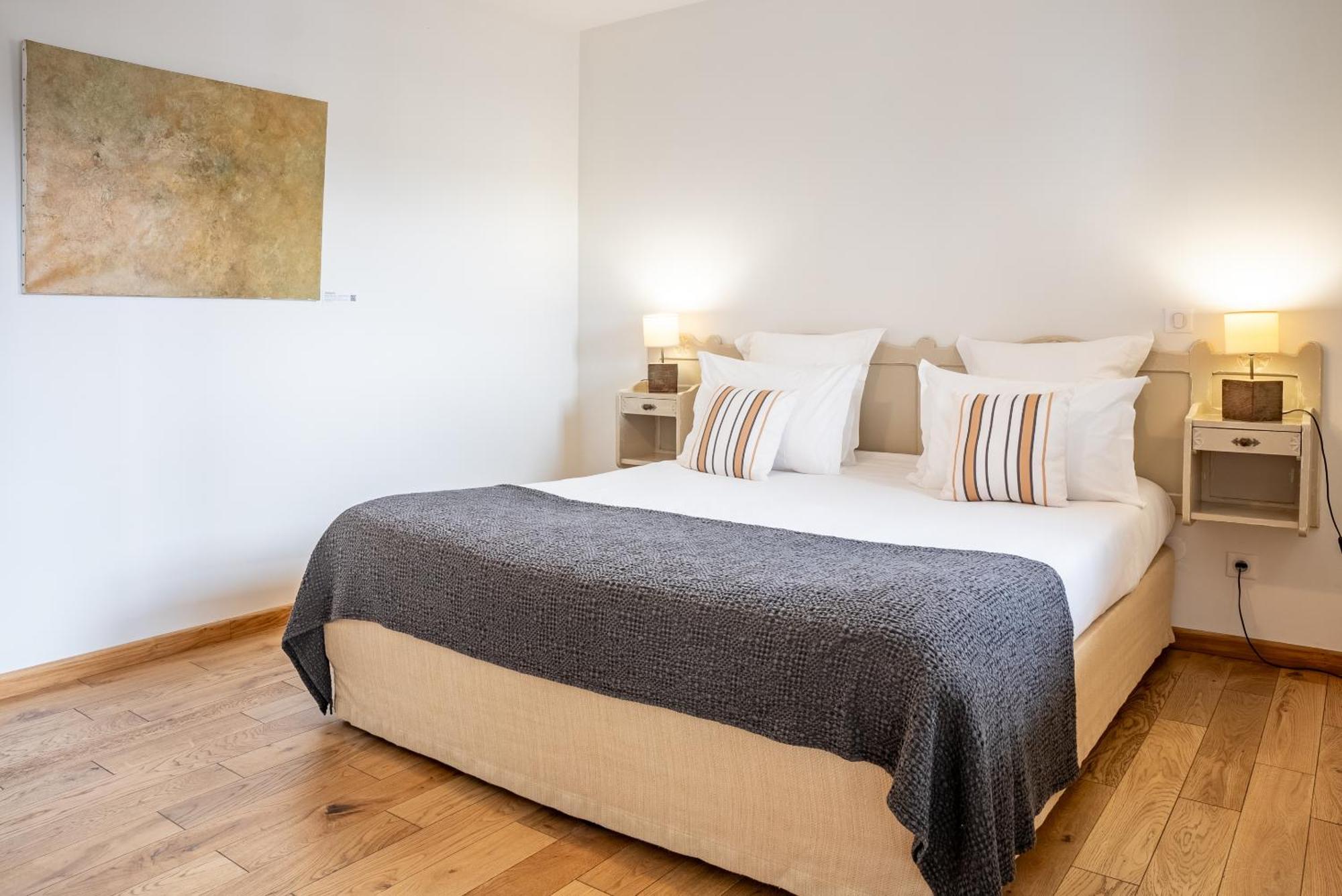 Hotel Restaurant & Spa La Maison Oppoca Ainhoa Room photo
